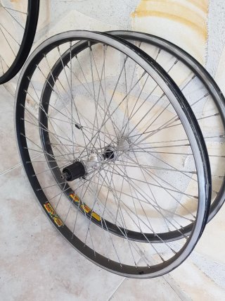 Varias ruedas Mavic 26" MTB Clásica Oxygen