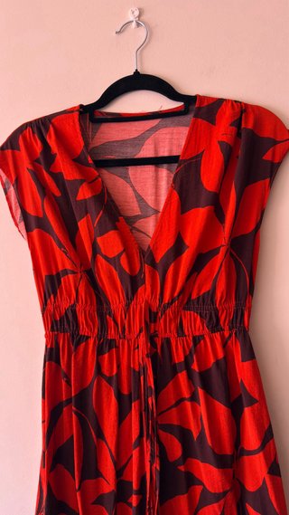 Vestido Mango Estampado Hojas Rojo
