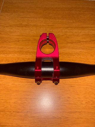 Manillar y potencia de bicicleta casi nuevos