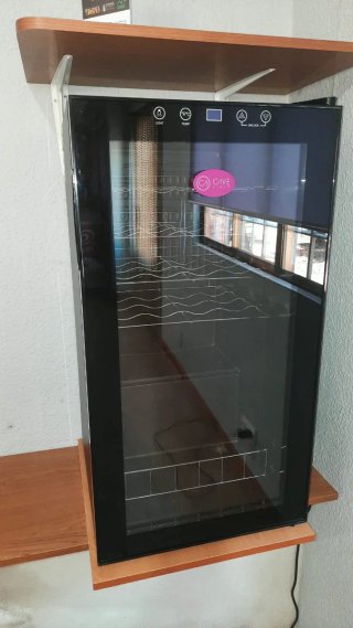 Vinoteca CAVE VINUM CV28C Negra 28 Botellas