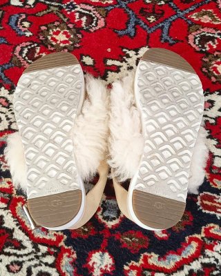 UGG Sandali Beige Pelliccia