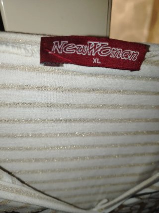 Maglia con cappuccio e teschio New Woman XL