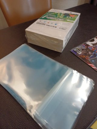 PACK CÓMICS DC Y MARVEL GRAPAS MÁS CAJA