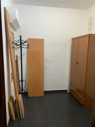 Alquiler local mas vivienda interior
