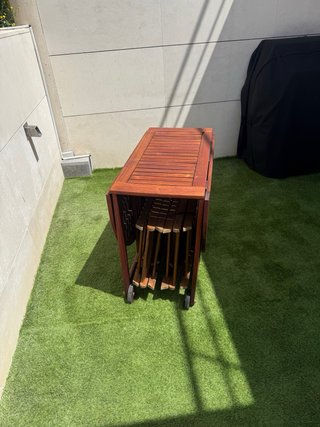 Mesa de madera para terraza