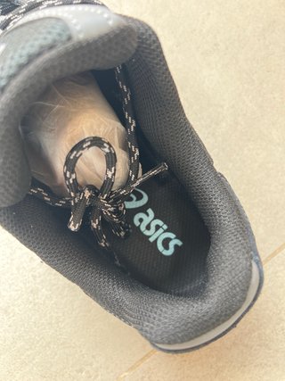 Asics Kayano Talla 42 - Nuevas con etiqueta