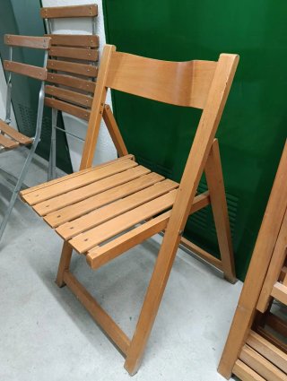 Conjunto 10 sillas de madera y plástico plegables