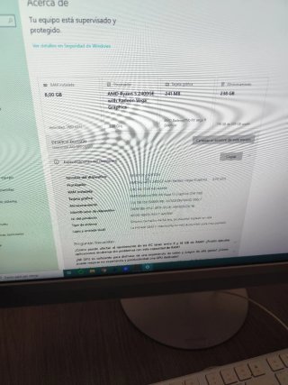 Lenovo IdeaCentre AIO 320 Plata