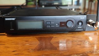 Micrófono Shure SLX4 Beta 58A + SE V7 MC1