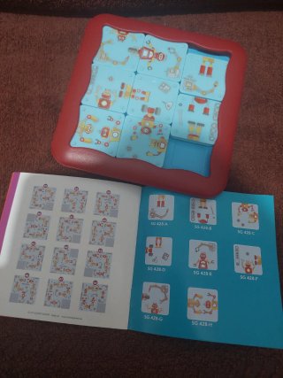Smart Games Robot Puzzle