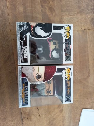 Funko Pop Venom 363 y Albus Dumbledore 04