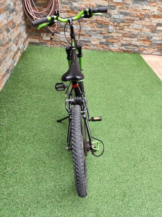 Bici Infantil B'TWIN 20" Negra y Verde