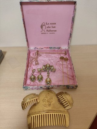 Traje de Fallera