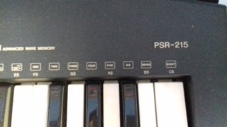 Piano  Yamaha PSR 215
