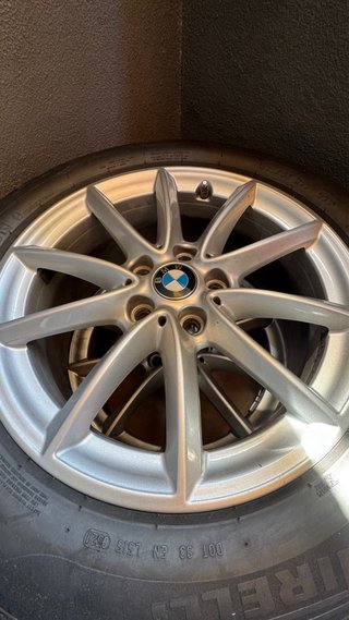 Llanta BMW 17 con Neumáticos Pirelli