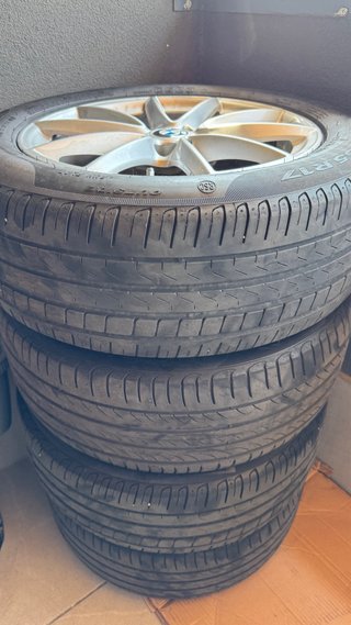 Llanta BMW 17 con Neumáticos Pirelli