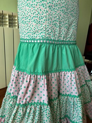 Falda flamenca volantes verde y rosa