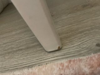 Tocador de maquillaje blanco con espejo