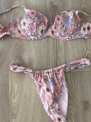 5 Bikinis estampado y liso