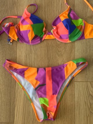 5 Bikinis estampado y liso