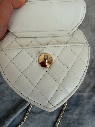 Bolso Corazón Chanel Coco con Cadena Dorada