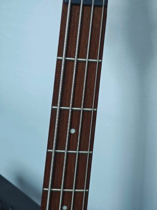Bajo Ibanez SR300E PGM Rosa Metalizado