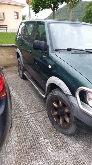 Nissan Terrano II 2003