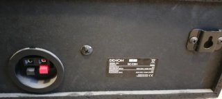 Altavoces Denon Negros