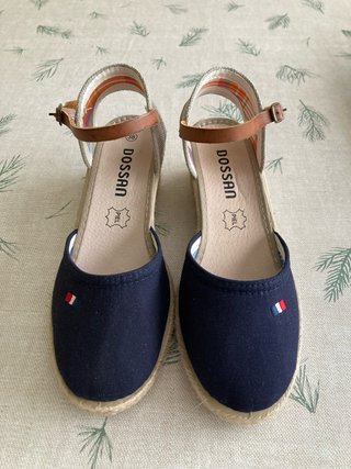 Zapatos tipo esparto nuevos
