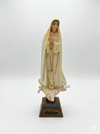 Virgen de Fátima figura religiosa