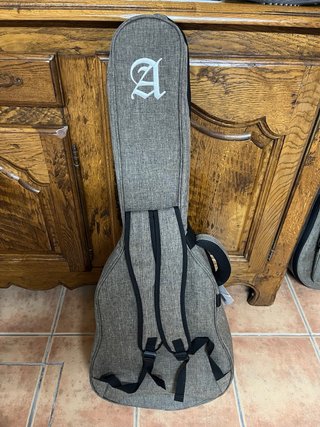 Guitarra Alhambra 7P con funda nueva Alhambra