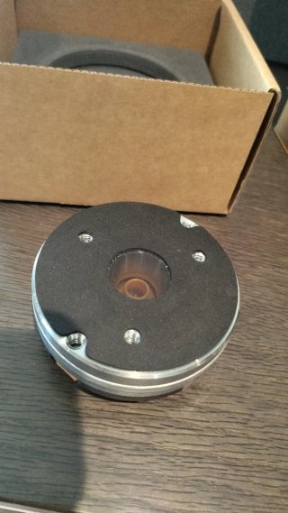 Driver agudos FaitalPRO HF108 8 Ohm 120W