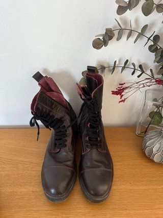 Botas Zara militares marrones con cordones