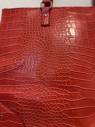 Bolso Tote Mango Piel Cocodrilo Rojo
