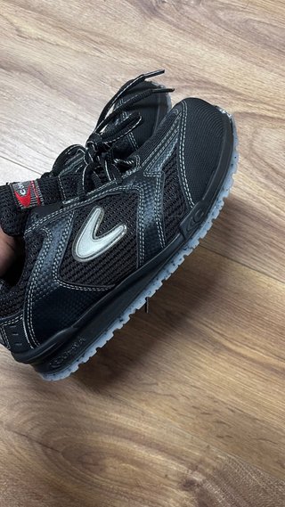 Zapatillas seguridad COFRA PETRI 38