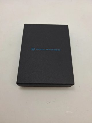 Porta carte di credito Piquadro in pelle Blu.Nuovo