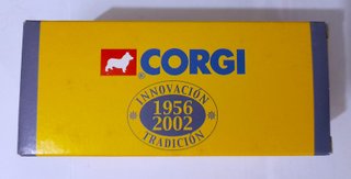 Dos cajas de CAMIONES DE ANTAÑO Corgi