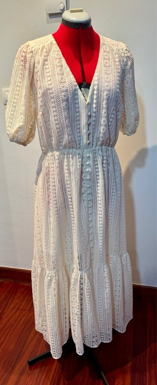 Vestido blanco largo de encaje