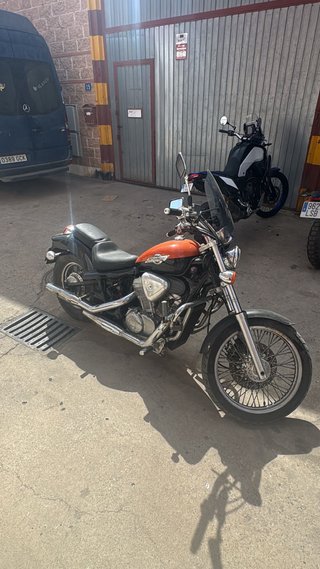 Honda Shadow 600 .