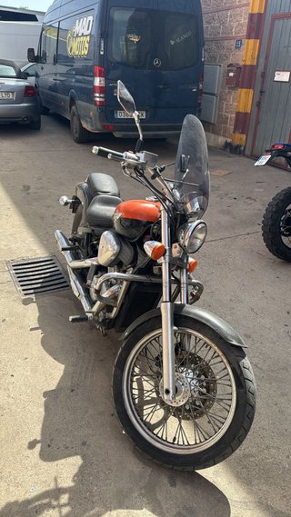 Honda Shadow 600 .