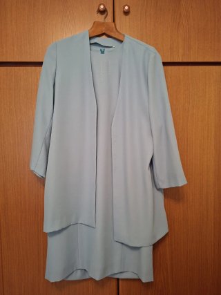 Vestido azul con chaqueta