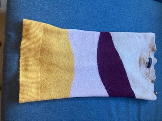 Jersey Cortefiel beige y morado