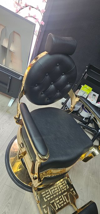 Conjunto barbería en perfecto estado.