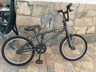 Bicicleta BMX btwin wipe 300