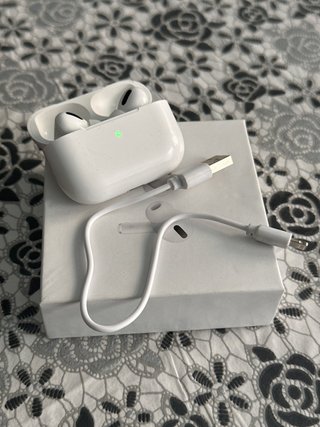 Auriculares inalámbricos blancos