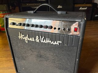 Amplificador Hughes & Kettner Club Reverb