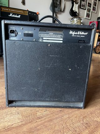Amplificador Hughes & Kettner Club Reverb