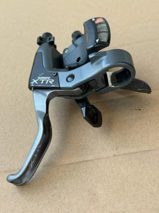Mando Cambio izquierdo Shimano XTR st-m952 3v