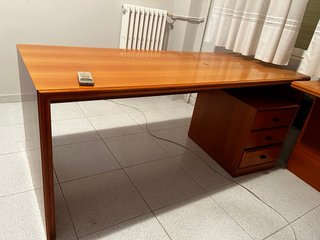 Mesa de despacho modular madera con armarios bajoc