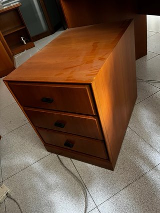 Mesa de despacho modular madera con armarios bajoc